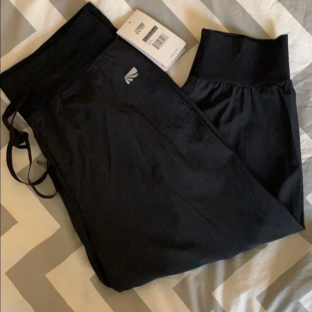 Marika Dr Wik Performance Capris